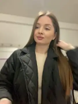 KrisMagnoly online show from April 16, 9:39 pm