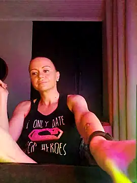 Snapshot of MrsBunnyBum chatting on May 12, 6:16 pm MrsBunnyBum online show from May 12, 6:16 pm