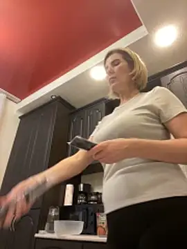 sensualEmilia online show from February 26, 2:05 pm