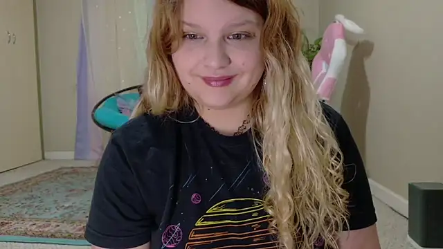 Snapshot of Emihaze chatting on November 1, 7:16 pm Emihaze online show from November 1, 7:16 pm