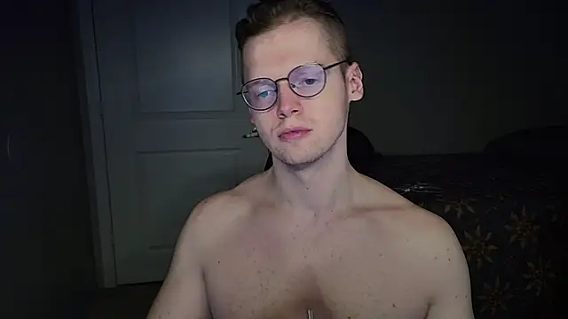 Snapshot of doloresman chatting on February 15, 11:34 pm doloresman online show from February 15, 11:34 pm