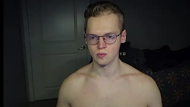 Snapshot of doloresman chatting on February 24, 5:05 am doloresman online show from February 24, 5:05 am