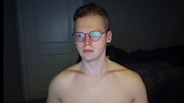 Snapshot of doloresman chatting on February 24, 7:12 pm doloresman online show from February 24, 7:12 pm