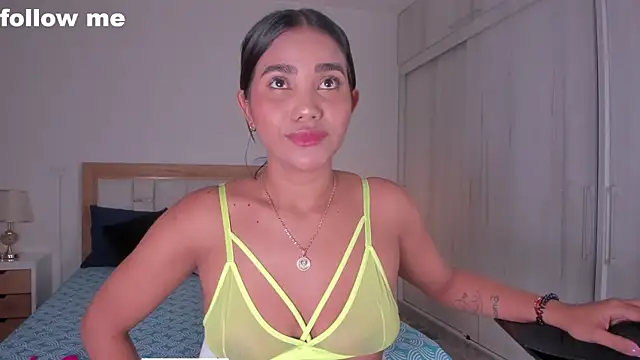 mia hank online show from December 27, 12:01 pm