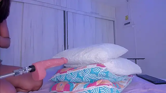 mia hank online show from January 20, 2:36 pm