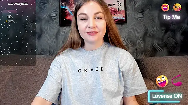 Snapshot of CassieMils chatting on September 12, 9:53 am CassieMils online show from September 12, 9:53 am