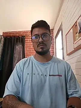 Snapshot of DaviidEvans_ chatting on October 18, 2:29 pm DaviidEvans online show from October 18, 2:29 pm