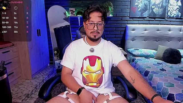 DaviidEvans  online show from March 29, 4:18 pm