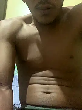 Snapshot of Andreson26 chatting on November 22, 2:27 pm Andreson26 online show from November 22, 2:27 pm