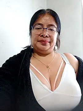   valentina18 online show from February 20, 1:08 pm