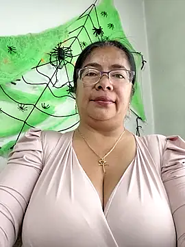   valentina18 online show from October 12, 12:59 pm