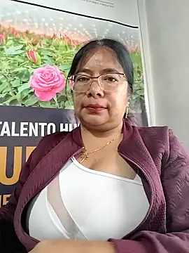   valentina18 online show from April 24, 1:24 pm