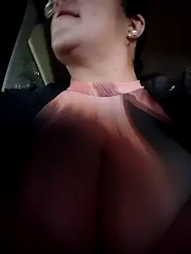   valentina18 online show from May 28, 12:24 pm
