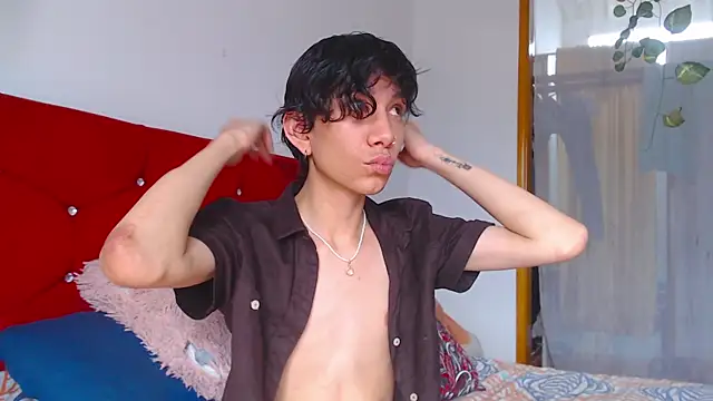 LAICK 01 online show from April 12, 9:09 pm