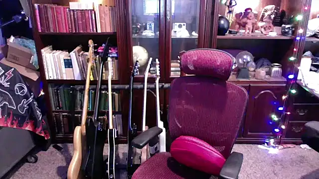 Snapshot of BeardedBear999 chatting on January 5, 6:00 pm BeardedBear999 online show from January 5, 6:00 pm