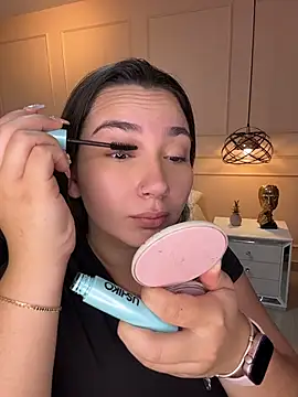 ava blue online show from April 12, 11:37 am