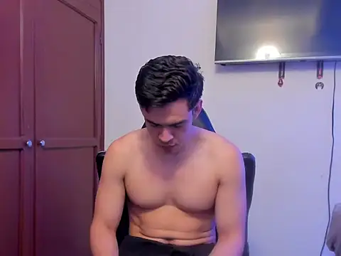 Lucian Gomez  online show from September 26, 11:09 pm