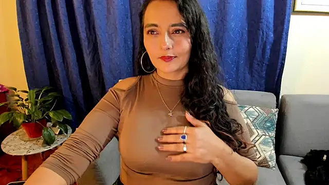 emma luxy online show from January 23, 5:56 am