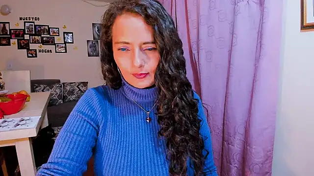 emma luxy online show from February 6, 11:41 pm