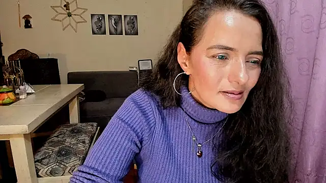 emma luxy online show from June 5, 3:35 am