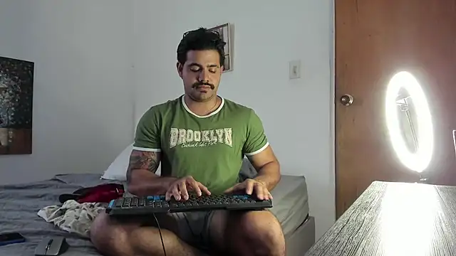  Coddygold  online show from December 20, 3:53 pm