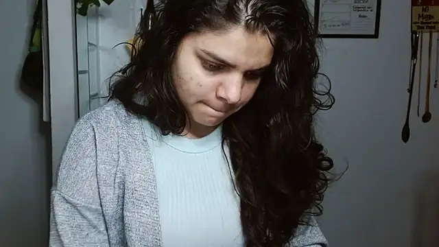 Snapshot of Nikkykora15 chatting on October 8, 12:52 am Nikkykora15 online show from October 8, 12:52 am