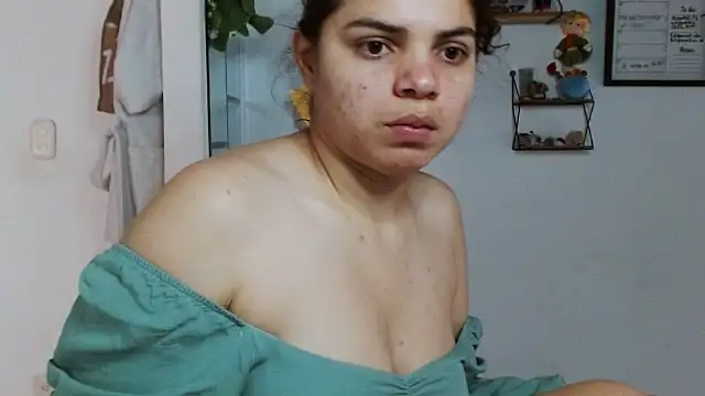 Snapshot of Nikkykora15 chatting on October 21, 7:58 pm Nikkykora15 online show from October 21, 7:58 pm