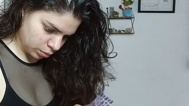 Snapshot of Nikkykora15 chatting on October 30, 7:03 pm Nikkykora15 online show from October 30, 7:03 pm