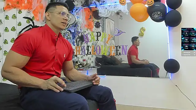 ChoreyTaiylor online show from October 12, 4:28 pm