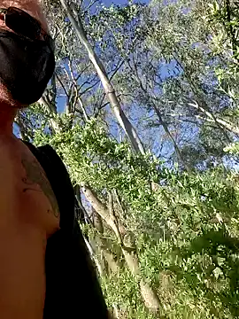 wilfukany1 online show from December 21, 9:15 pm