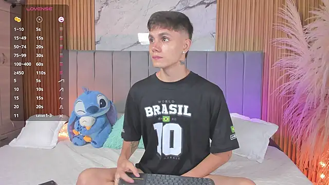 DustinLevine online show from April 1, 12:28 pm