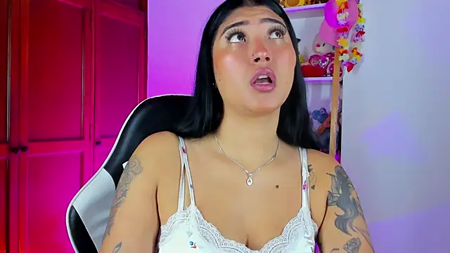 eymy-hadid online show from October 10, 2:38 pm