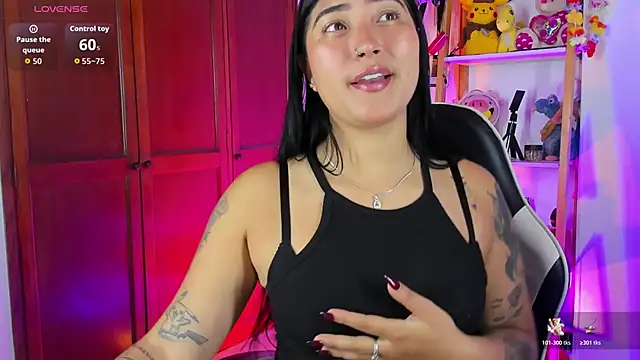 eymy-hadid online show from November 9, 9:24 pm