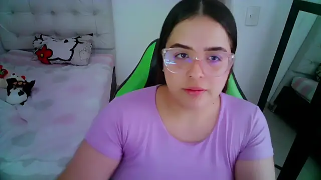  alicia z online show from December 3, 6:38 pm