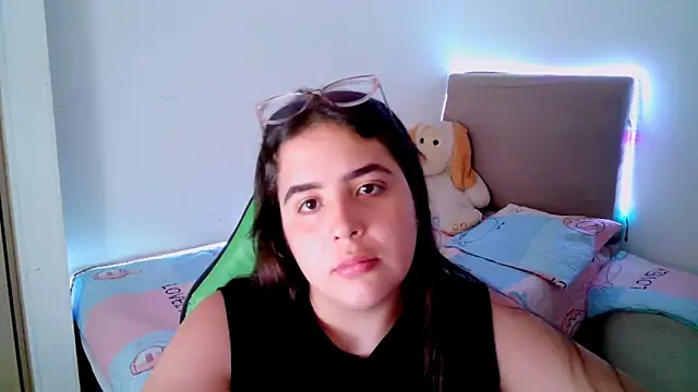  alicia z online show from February 19, 6:10 pm