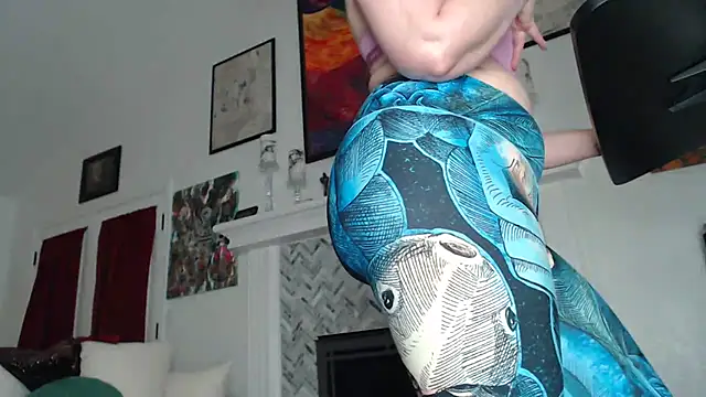 AuroraWillows online show from February 16, 12:54 pm