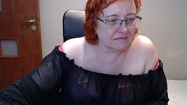 JoannaAndNeighbour online show from December 11, 2:22 pm