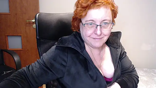 JoannaAndNeighbour online show from February 22, 11:35 am
