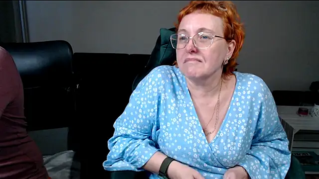 JoannaAndNeighbour online show from January 14, 2:01 pm