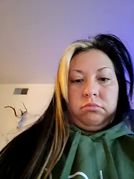 Snapshot of ImpressYouDaily chatting on February 13, 12:56 pm ImpressYouDaily online show from February 13, 12:56 pm