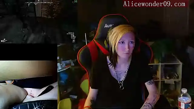 alicewonder09 online show from December 7, 9:39 am