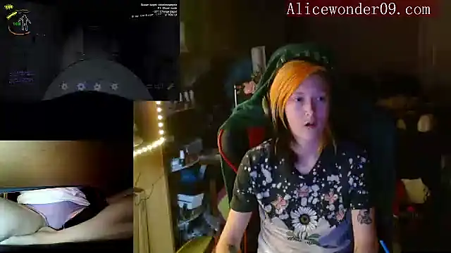 alicewonder09 online show from December 17, 8:45 am
