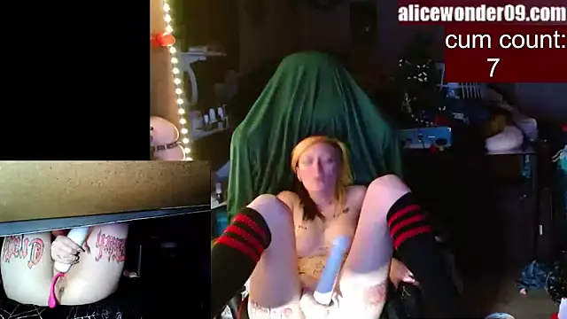 alicewonder09 online show from December 26, 11:54 am