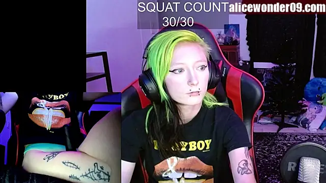 alicewonder09 online show from November 16, 5:02 am