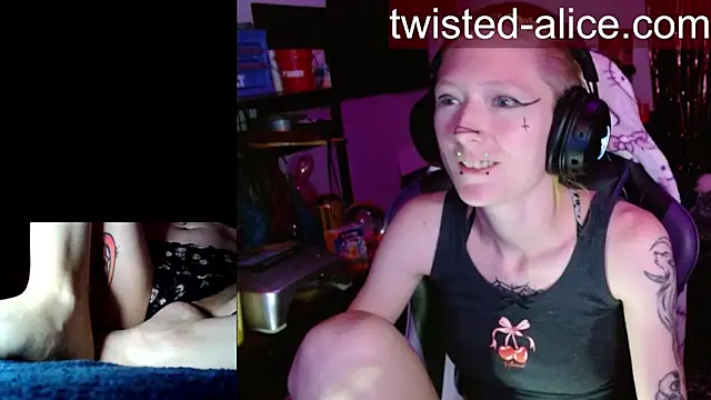 alicewonder09 online show from May 24, 3:11 am
