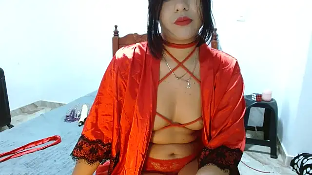 Snapshot of Amal_Hadid chatting on March 20, 8:19 pm Amal Hadid online show from March 20, 8:19 pm