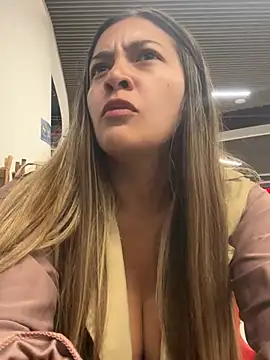 alana 69 online show from January 21, 7:28 pm