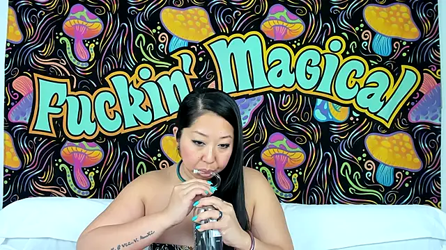 Snapshot of Lexie-Mack chatting on November 11, 5:57 pm Lexie-Mack online show from November 11, 5:57 pm