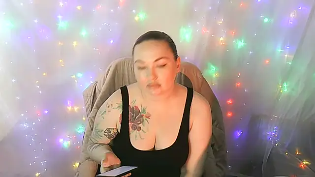 Victoria Marks online show from July 6, 6:54 am