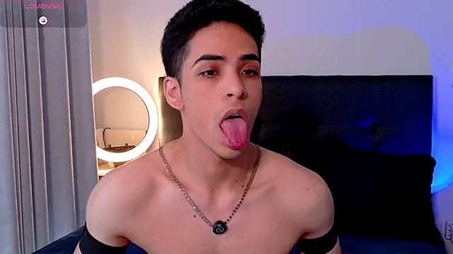 aodaboyyy online show from November 2, 12:51 pm